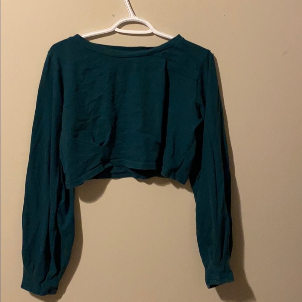 3 for 15$ Forever 21 Large Poof Sleeve Crop